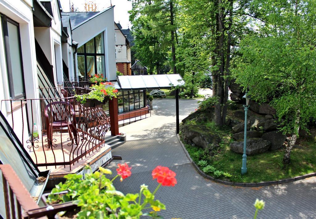 Hotel Szrenicowy Dwor Szklarska Poręba Buitenkant foto